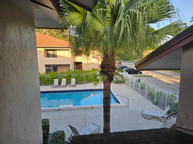 $2,500 | 12661 Westhampton Circle, Unit B 202, Wellington, FL 33414