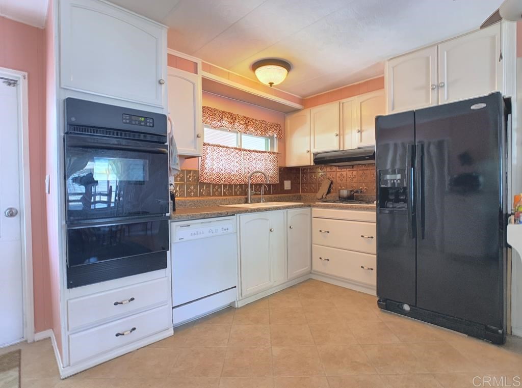 7467 Mission Gorge Road, Unit 59 Santee, CA 92071 - Photo 2 of 17