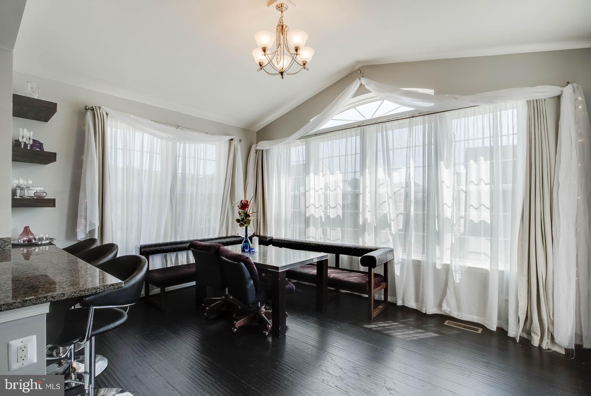 5952 Hunter Crest Road Woodbridge, VA 22193 - Photo 11 of 44 Morning Room