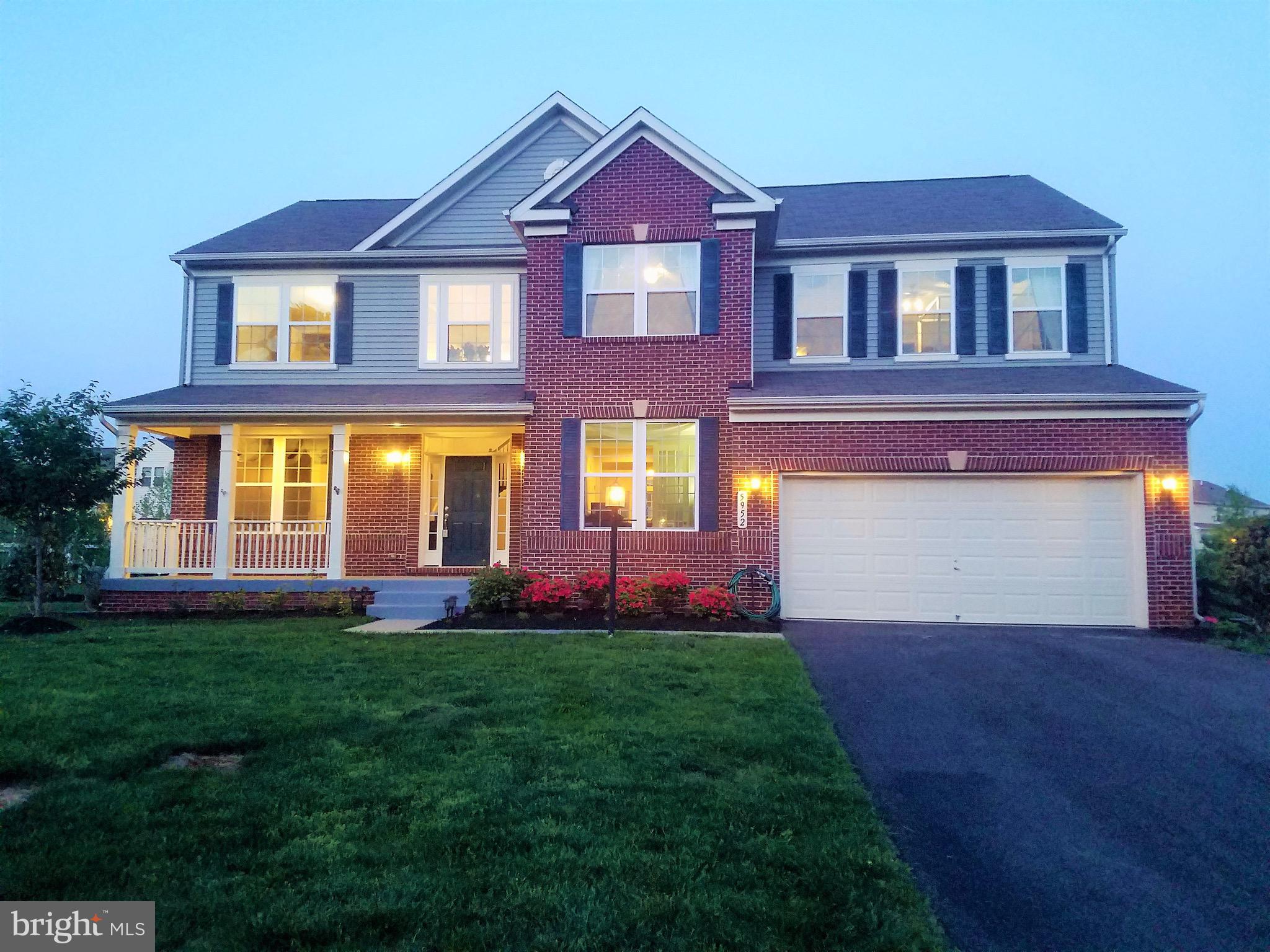 5952 Hunter Crest Road Woodbridge, VA 22193 - Photo 3 of 44 Evening glow