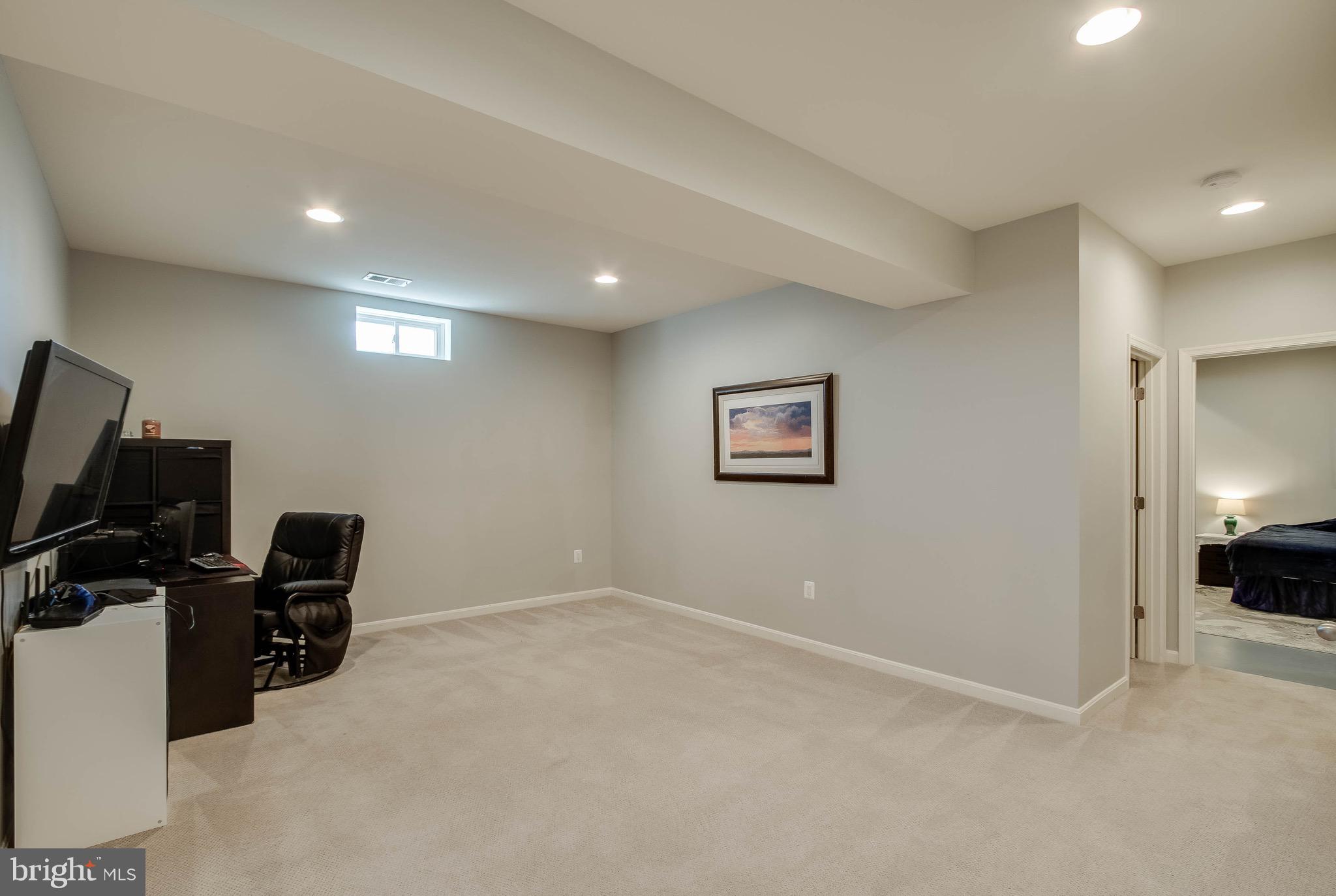 5952 Hunter Crest Road Woodbridge, VA 22193 - Photo 39 of 44 Recreation Room