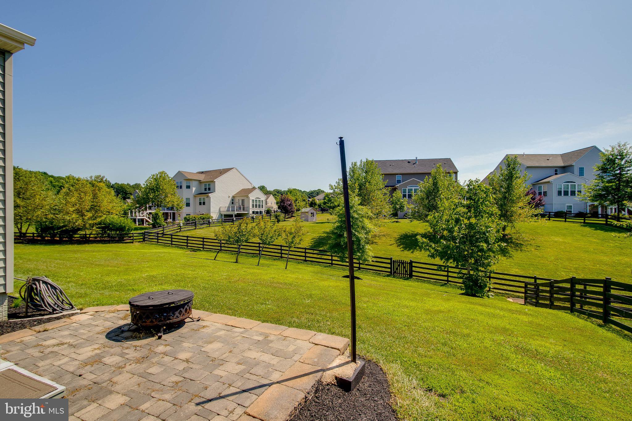 5952 Hunter Crest Road Woodbridge, VA 22193 - Photo 41 of 44 Patio