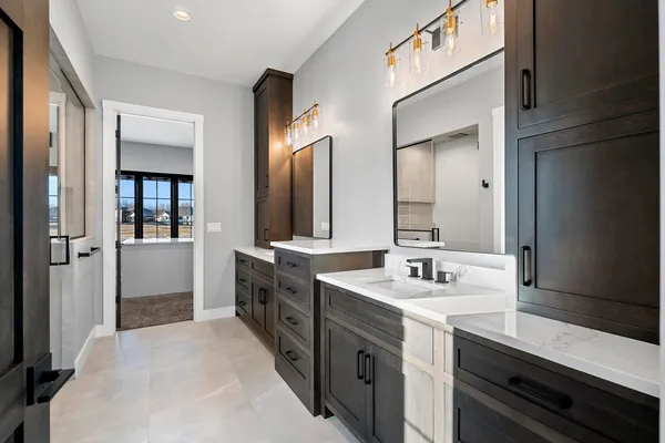 $2,995,000 | 2011 Labyrinth Lane, De Pere, WI 54115