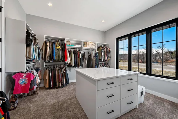 $2,995,000 | 2011 Labyrinth Lane, De Pere, WI 54115