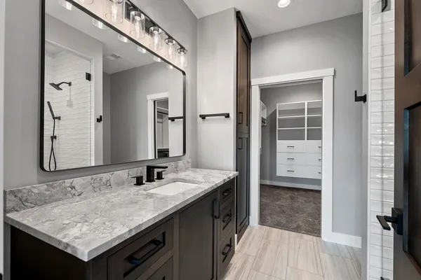 $2,995,000 | 2011 Labyrinth Lane, De Pere, WI 54115