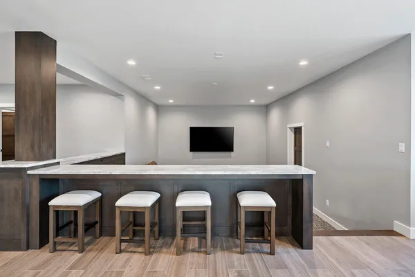 $2,995,000 | 2011 Labyrinth Lane, De Pere, WI 54115