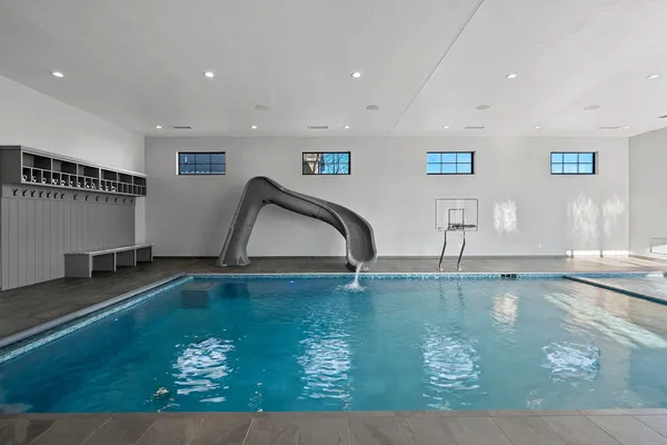 $2,995,000 | 2011 Labyrinth Lane, De Pere, WI 54115