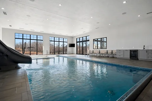 $2,995,000 | 2011 Labyrinth Lane, De Pere, WI 54115