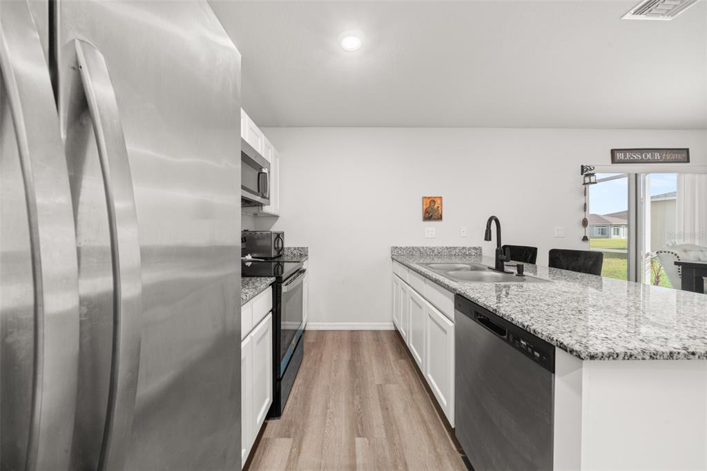 1456 Stone Ridge Circle Sebring, FL 33870 - Photo 9 of 37