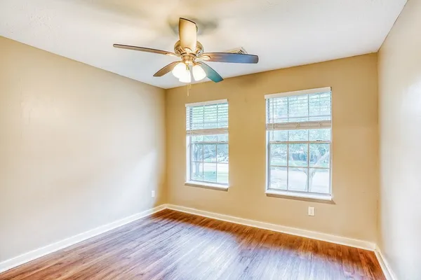 $2,410 | 2014 Harbour Cove Drive, Seabrook, TX 77586