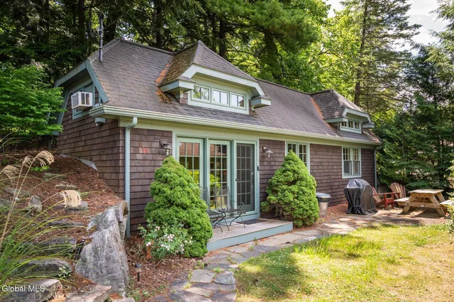 $550,000 | 14 Latham Road, Lake George, NY 12845