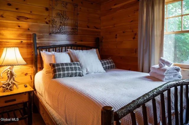 $550,000 | 14 Latham Road, Lake George, NY 12845