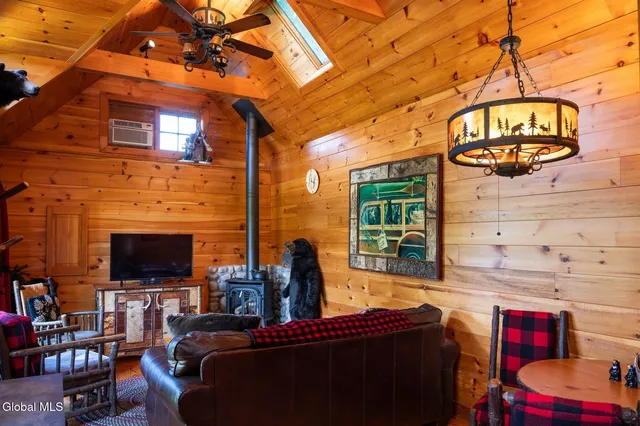 $550,000 | 14 Latham Road, Lake George, NY 12845