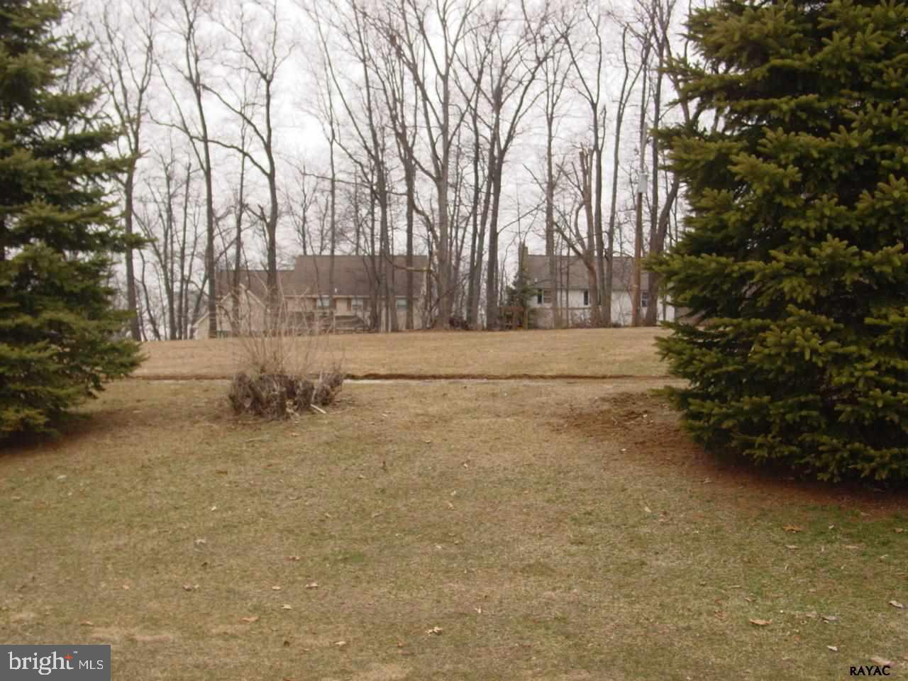 23 Merrin Road York, PA 17402 - Photo 3 of 36 Gallery Image 3