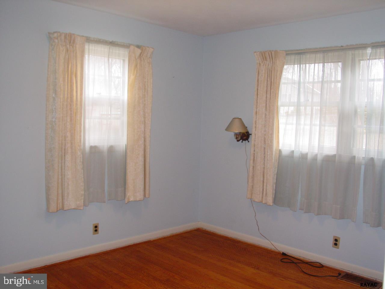 23 Merrin Road York, PA 17402 - Photo 21 of 36 Gallery Image 21