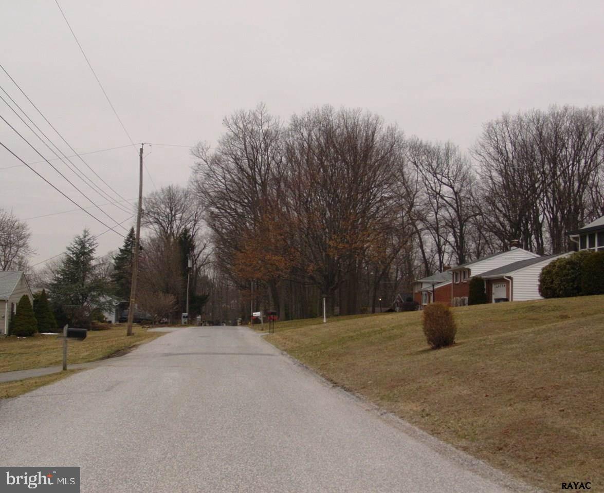 23 Merrin Road York, PA 17402 - Photo 30 of 36 Gallery Image 30