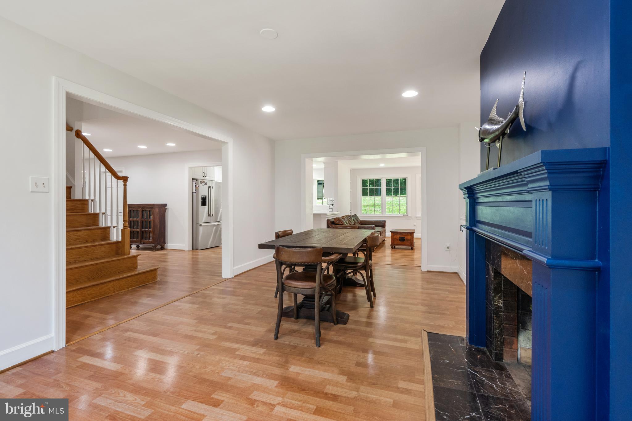 10418 Adel Road Oakton, VA 22124 - Photo 8 of 51