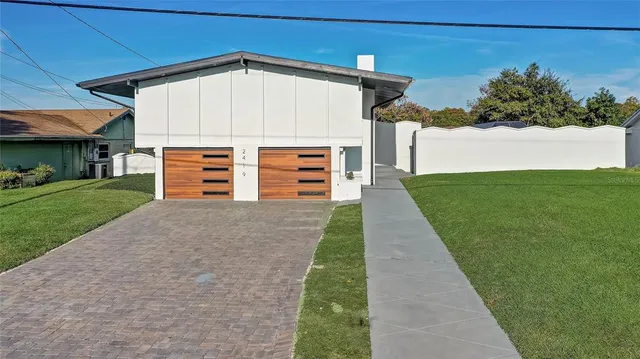 a view of a house with a outdoor space