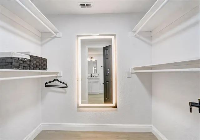 $849,999 | 2419 Caribbean Court, Orlando, FL 32805