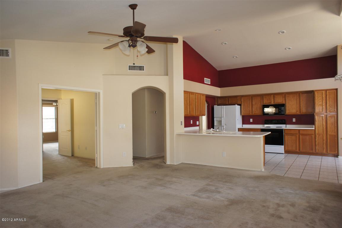 2052 East Willow Wick Road Gilbert, AZ 85296 - Photo 3 of 21 Living 2 (Medium)