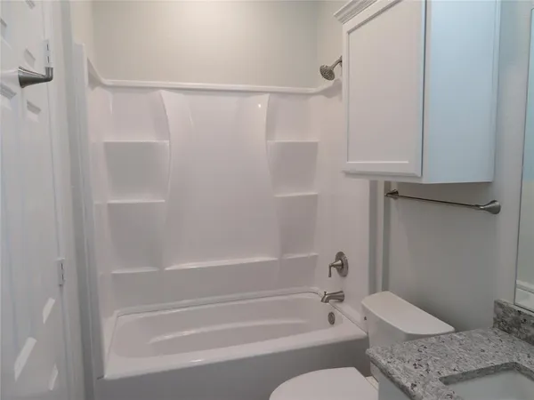 $1,800 | 2709 Stratford Court, Euless, TX 76039