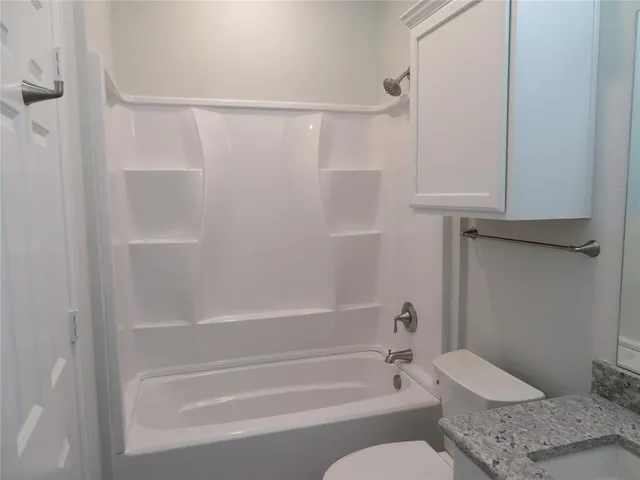 $1,800 | 2709 Stratford Court, Euless, TX 76039