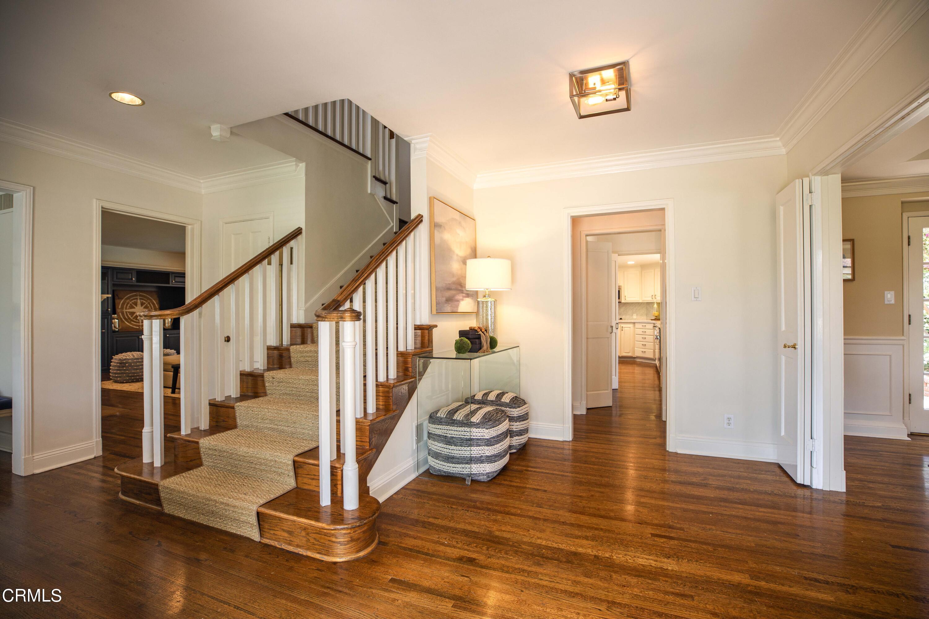 4801 Daleridge Road La Canada Flintridge, CA 91011 - Photo 7 of 48 Entry 2