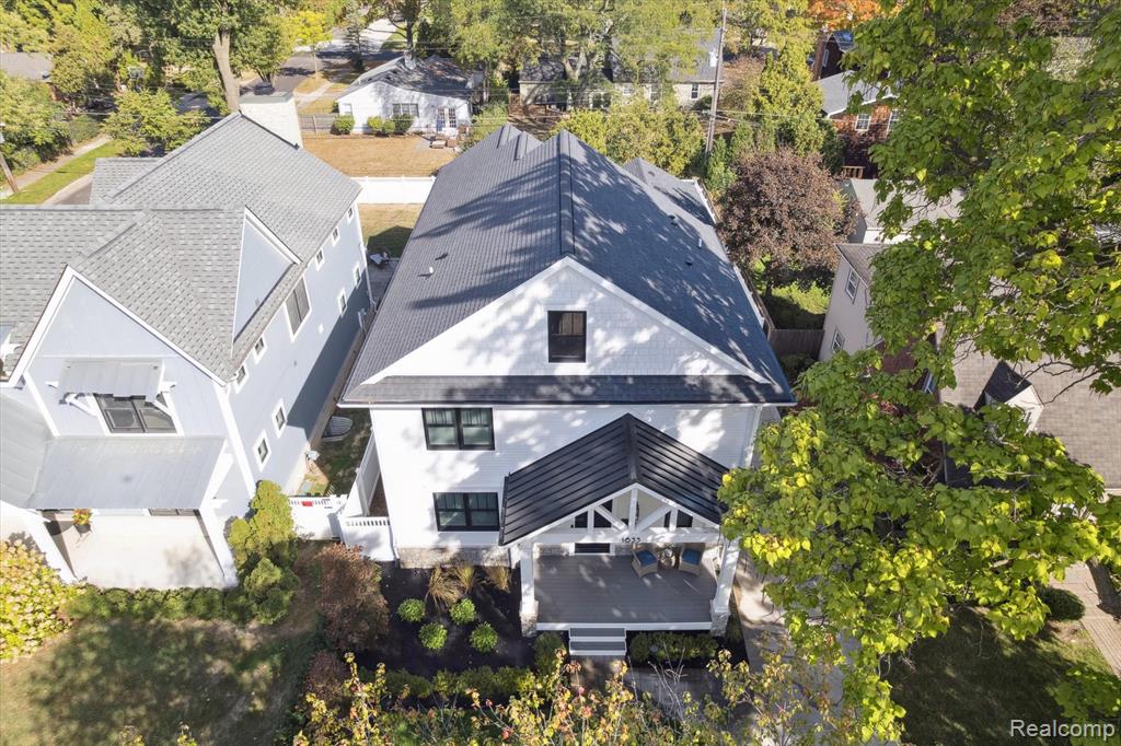 1633 Villa Road Birmingham, MI 48009 - Photo 27 of 32 Gallery Image 27