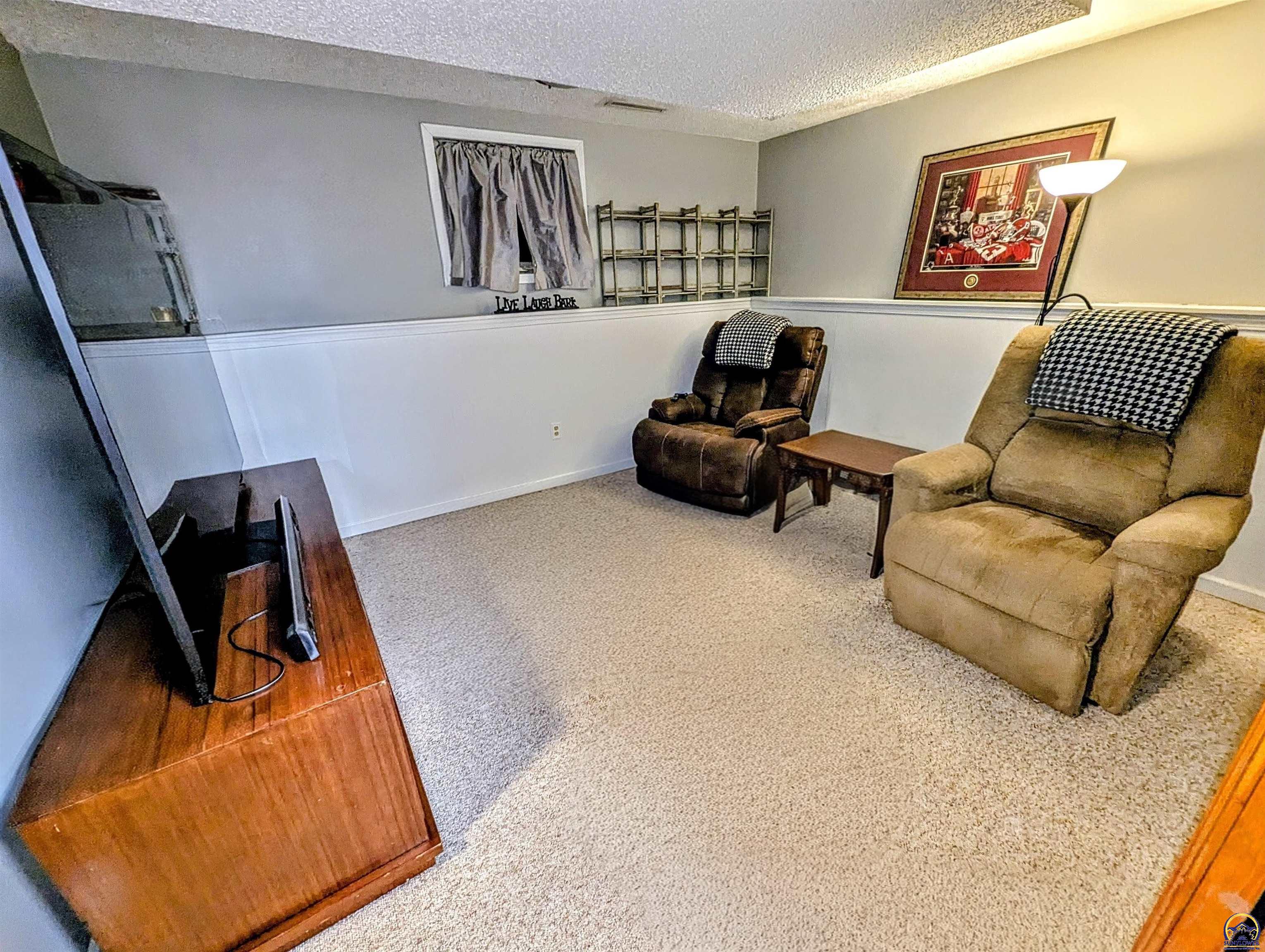 16500 Cameron Circle Wamego, KS 66547 - Photo 15 of 18