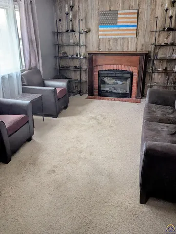 $298,000 | 16500 Cameron Circle, Wamego, KS 66547