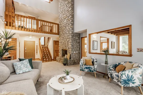$945,000 | 709 Pleasant Point Circle, Cicero, IN 46034