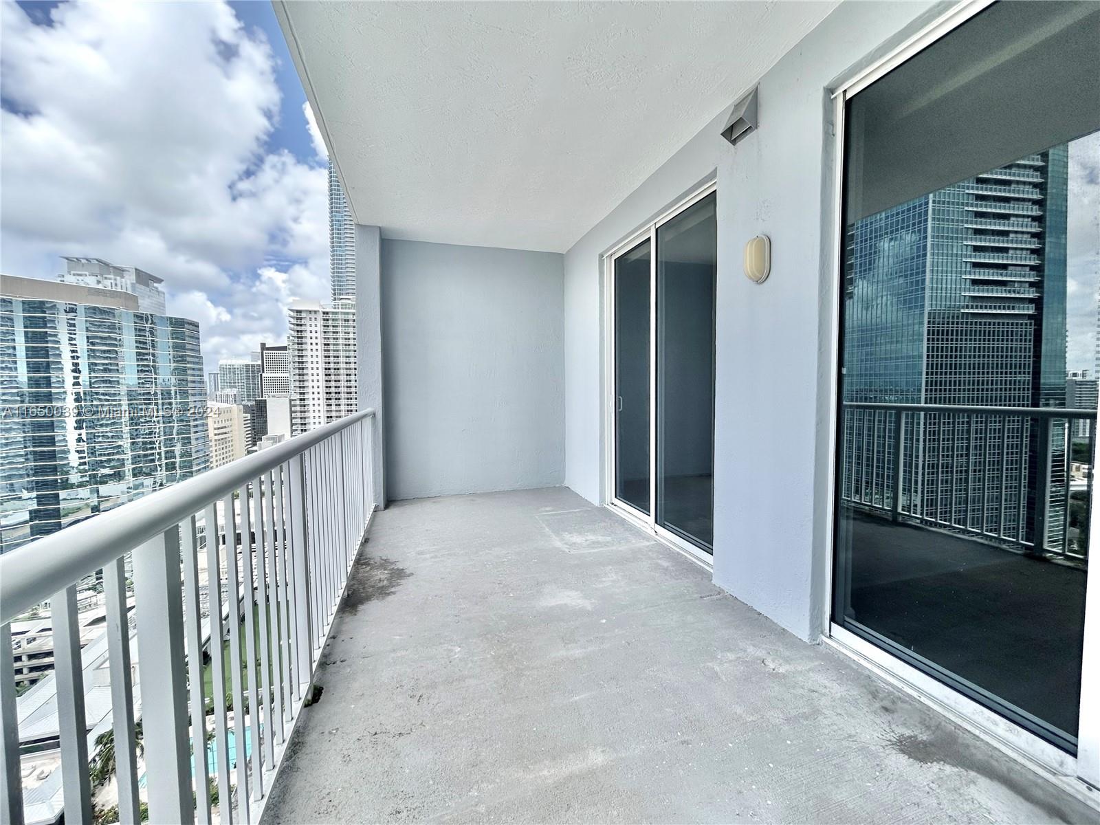 170 Southeast 14th Street, Unit 2906 Miami, FL 33131 - Photo 21 of 31 a view of balcony
