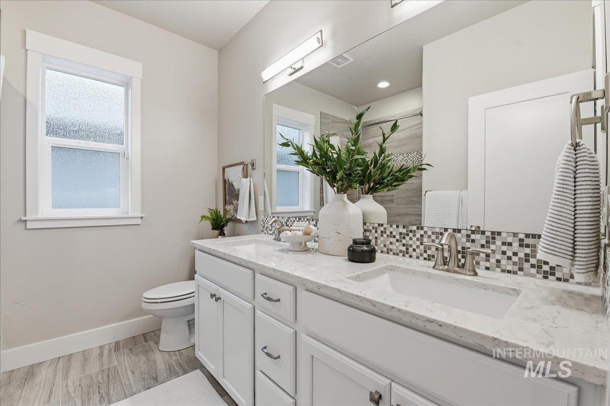7691 West Hill Road Boise, ID 83714 - Photo 8 of 47