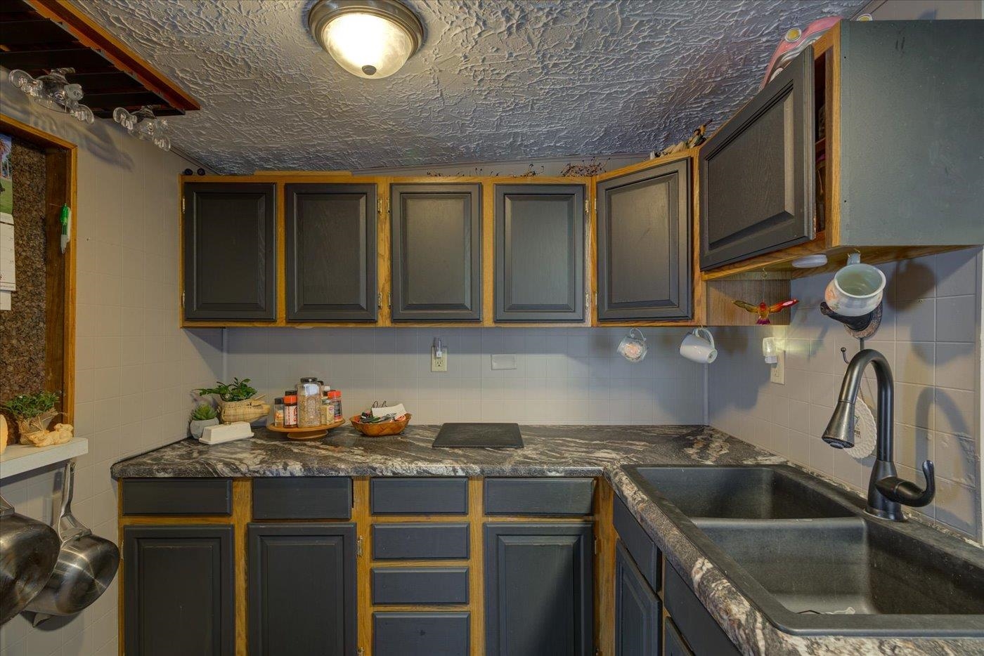 611 9th Street Baraboo, WI 53913 - Photo 14 of 34