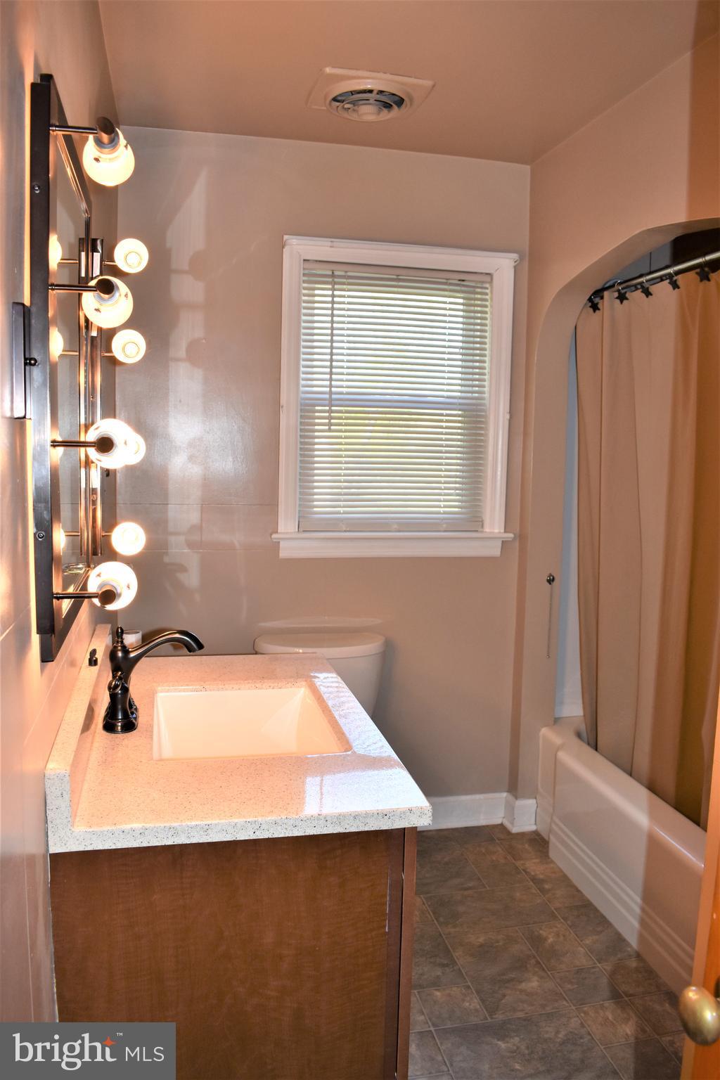 17508 York Road Hagerstown, MD 21740 - Photo 10 of 18 Gallery Image 10