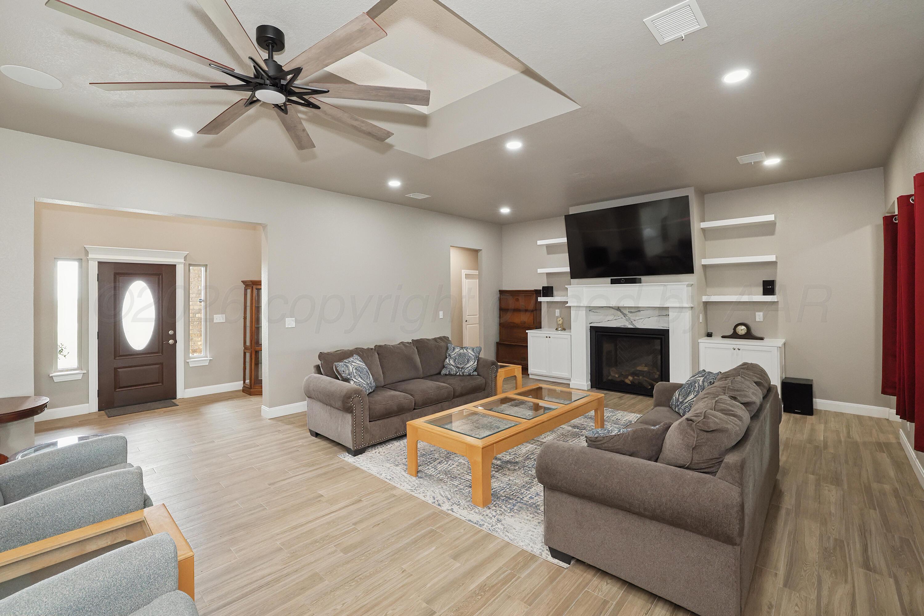 13466 Antenor Road Amarillo, TX 79124 - Photo 6 of 48 4-Living Area