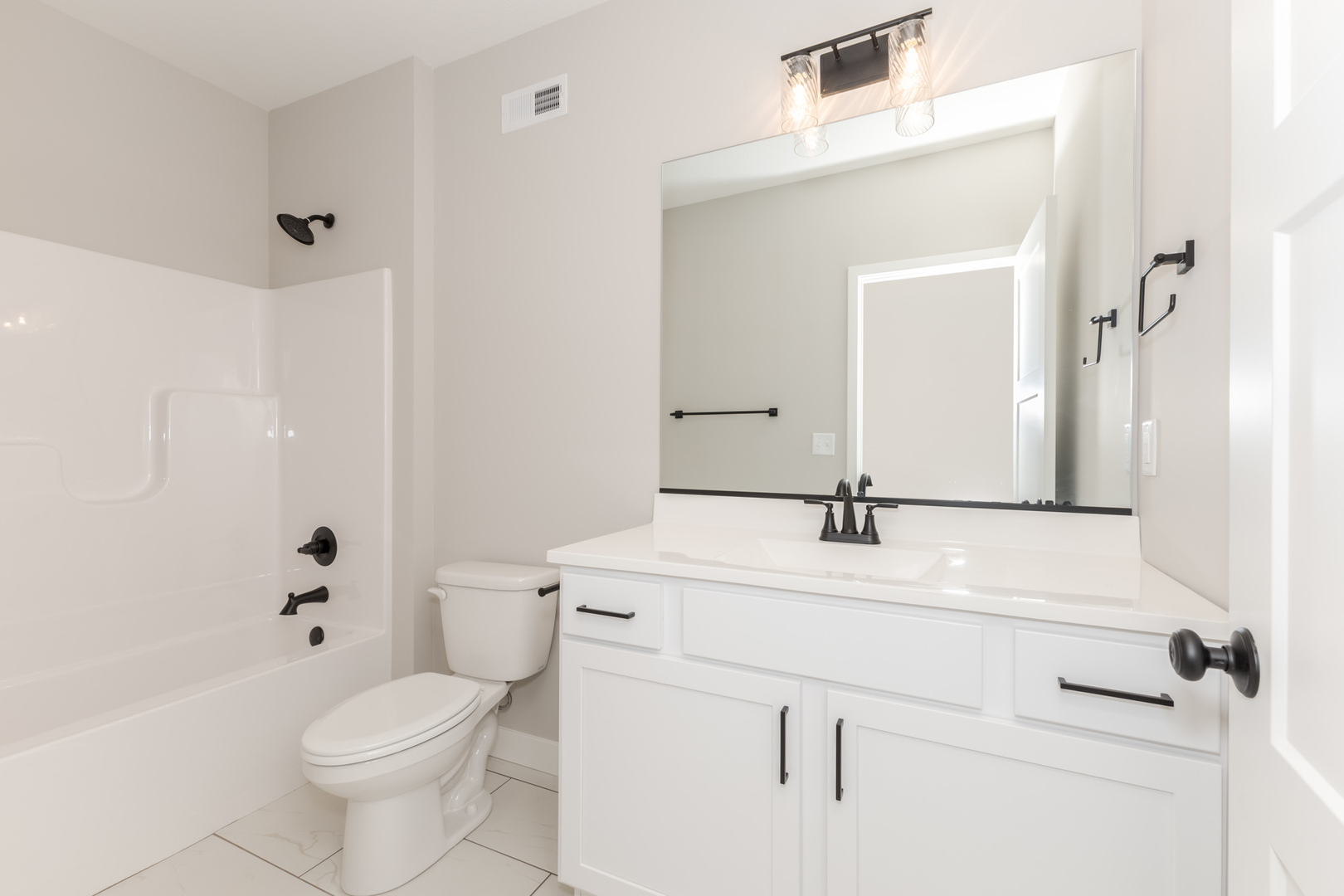1910 Dunraven Road Bloomington, IL 61704 - Photo 21 of 33 Gallery Image 21