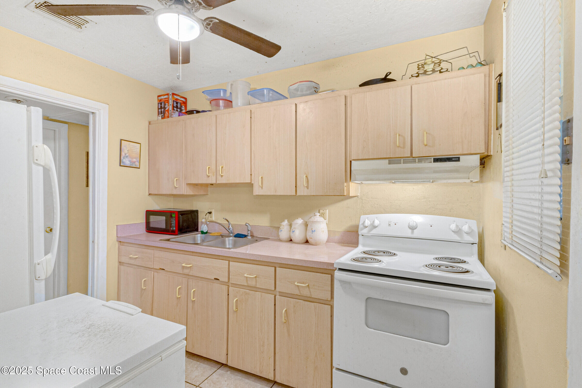14_1321Donna205_mls