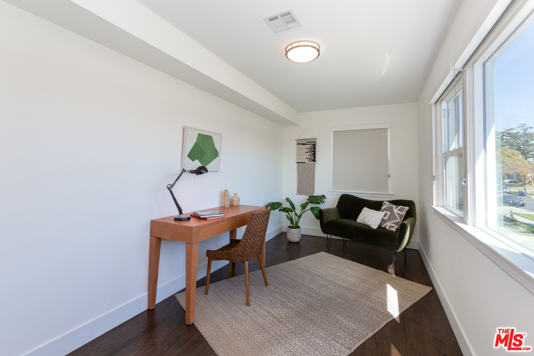 2003 Virginia Road Los Angeles, CA 90016 - Photo 33 of 50 Gallery Image 33