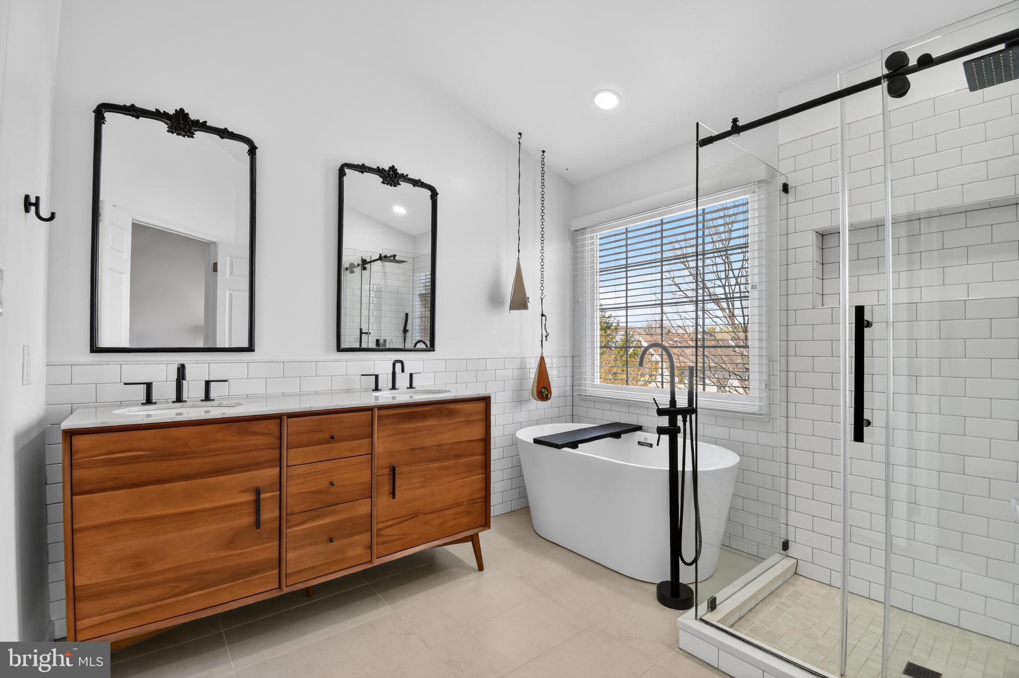 8439 Bells Ridge Terrace Potomac, MD 20854 - Photo 19 of 43