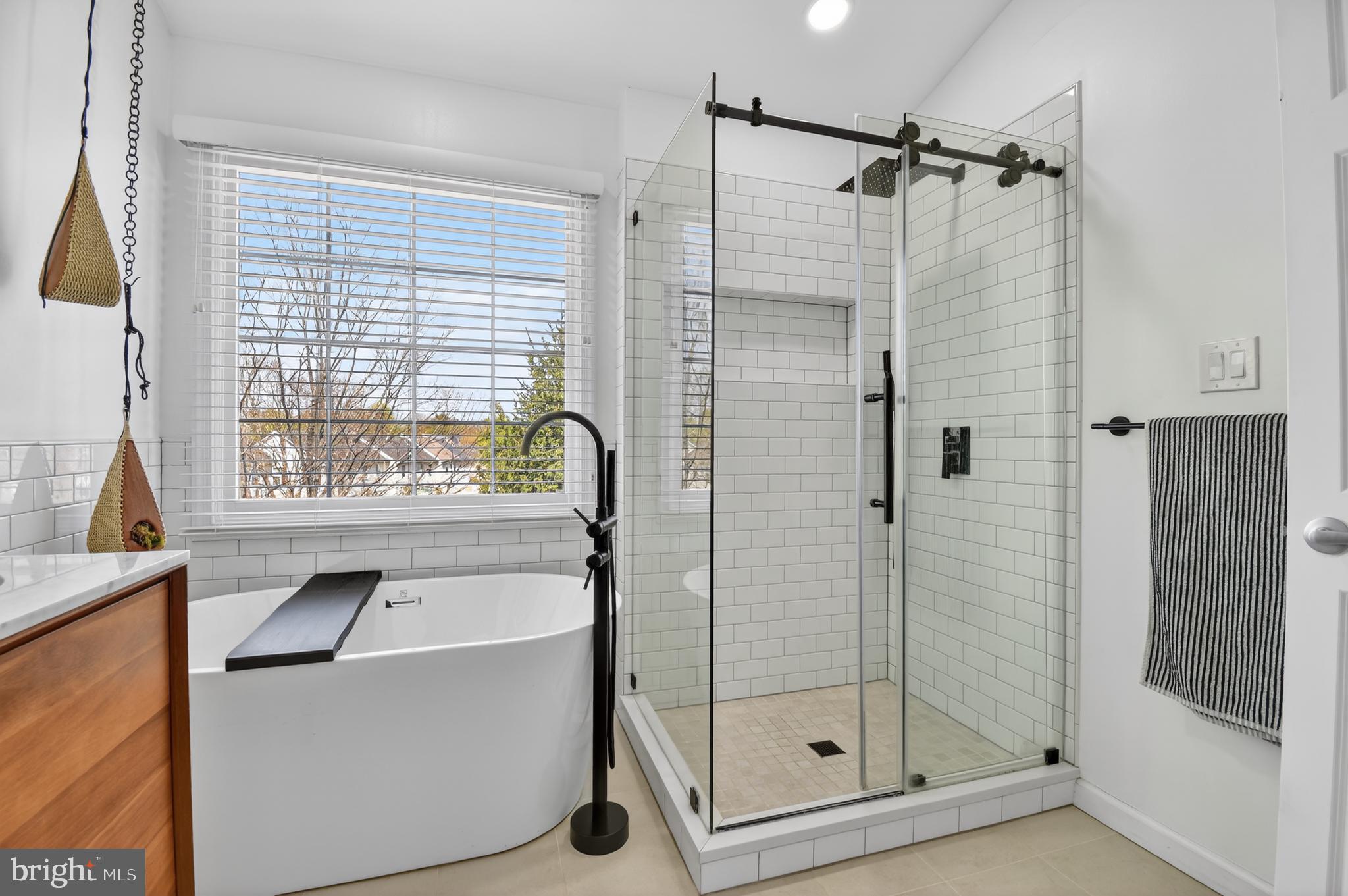 8439 Bells Ridge Terrace Potomac, MD 20854 - Photo 20 of 43