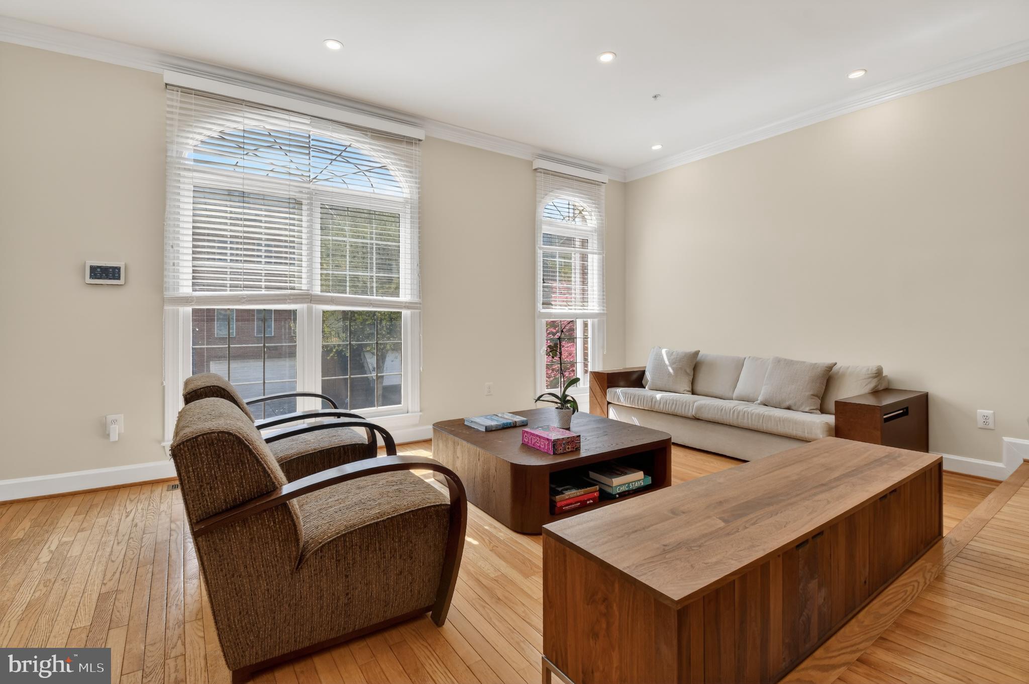 8439 Bells Ridge Terrace Potomac, MD 20854 - Photo 3 of 43