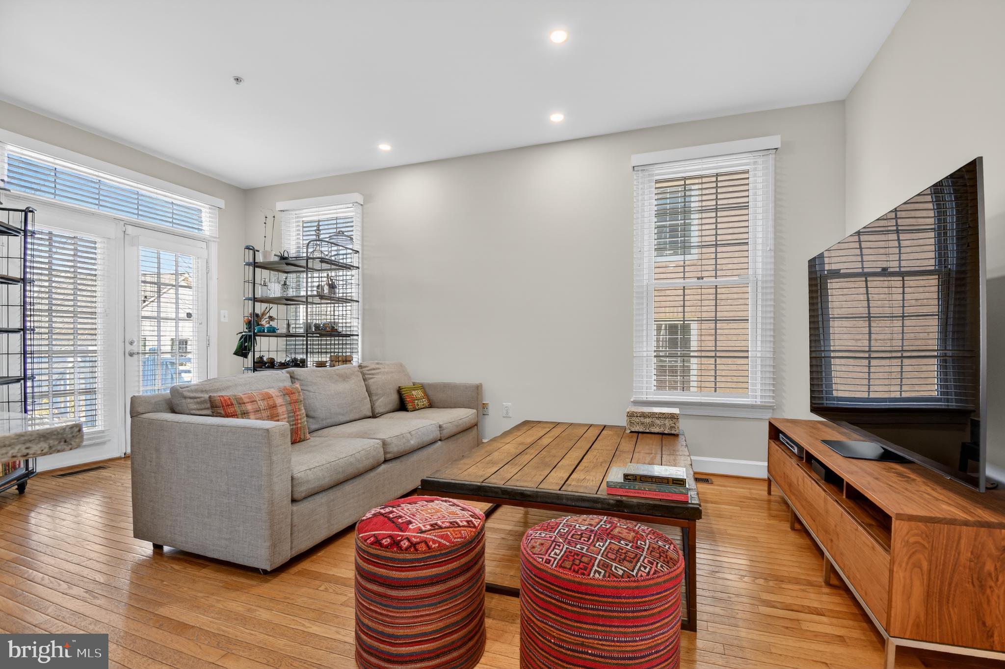 8439 Bells Ridge Terrace Potomac, MD 20854 - Photo 8 of 43