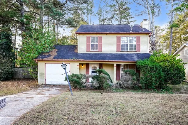 front view of house with a yard