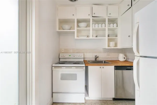 $2,400 | 171 Northeast 46th Street, Unit 1, Miami, FL 33137