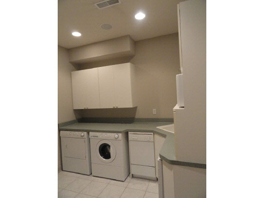 9111 Huber Road Belvidere, IL 61008 - Photo 8 of 10 a view of washer and dryer