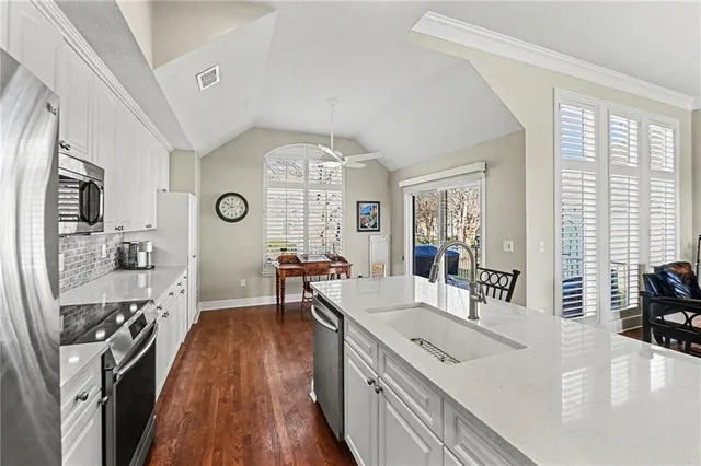 $480,000 | 13212 Summit Street, Kansas City, MO 64145