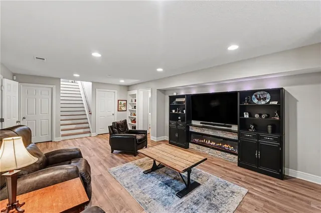 $480,000 | 13212 Summit Street, Kansas City, MO 64145