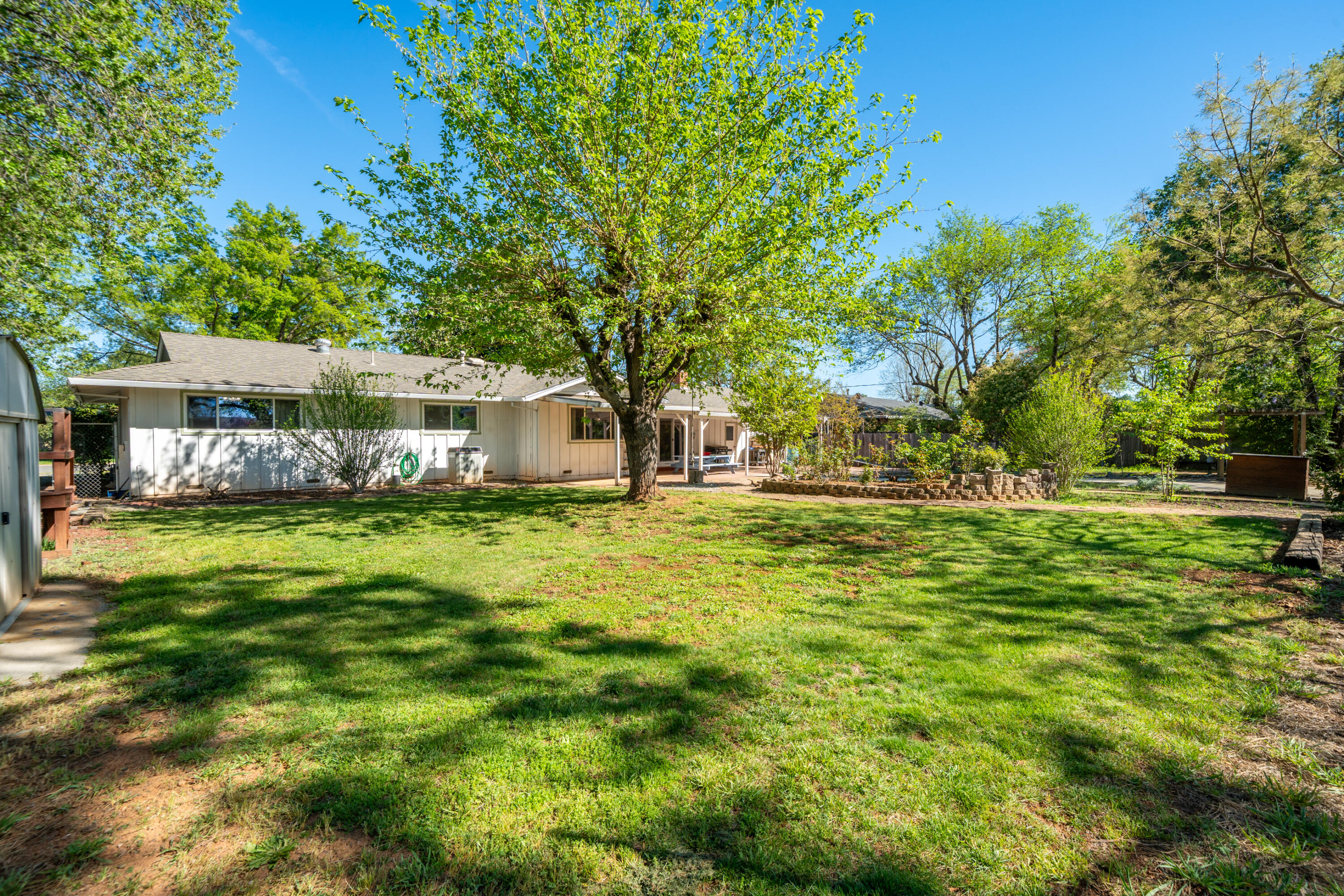 6908 Riata Drive Redding, CA 96002 - Photo 37 of 58 6908 Riata Dr-47