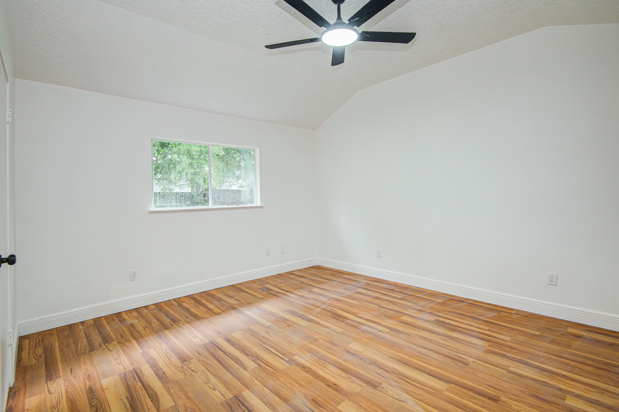 24127 Spring Towne Drive Spring, TX 77373 - Photo 10 of 28